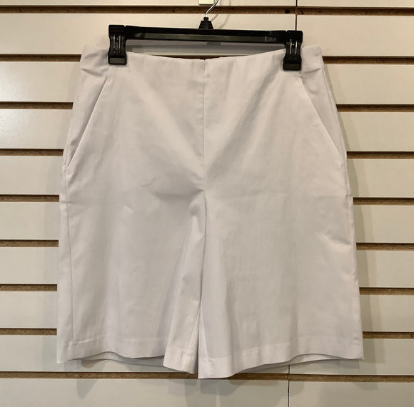 White Walking Shorts by Robell.