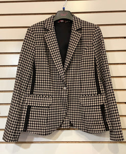 Black/Taupe Houndstooth Collared, Lined Jacket by Robell.