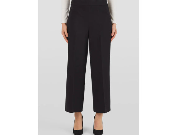 Black Pull-On Relaxed Fit, Wide Leg Pant by Robell.