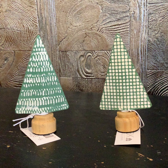 Embossed Green Trees w/Stand-2 Choices