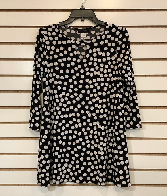 Navy Tunic w/White Polka Dots, Round Keyhole Neck and 3/4 Sleeves by Sea and Anchor.