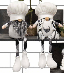 Born Appetit Couple gnomes in Chef Hats